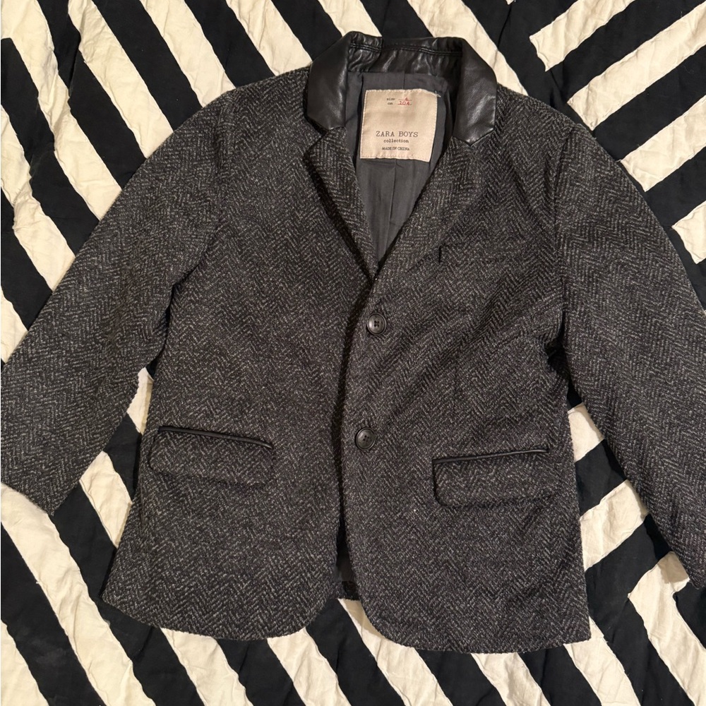Zara Men's Charcoal Herringbone Blazer